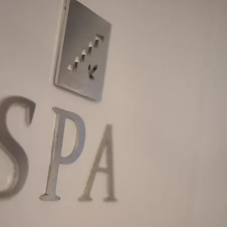 Hotel Brésil Opéra Parigi